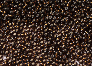 Бисер Чехия круглый 08/0 50 г 17140 прозрачный темно-коричневый с серебряным прокрасом